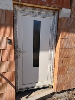 Prodám plastové dveře VEKRA – 1100×2100 mm (2 ks)