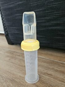 Medela SoftCup láhev s dudlíkem ve tvaru lžičky 80 ml - 1