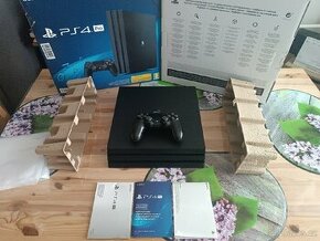 PlayStation 4 PRO. 1000GB.  (1TB)