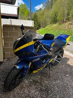 Yamaha YZF-R6 (2005) - 1