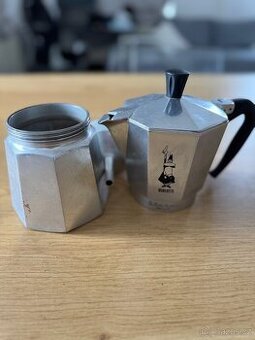 BIALETTI Moka Express - 6 (300 ml) - 1