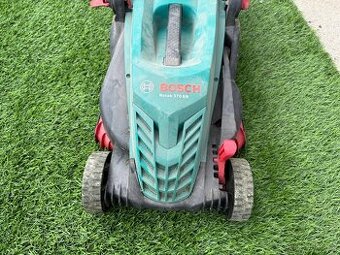 BOSCH Rotak 370 ER sekačka na trávu