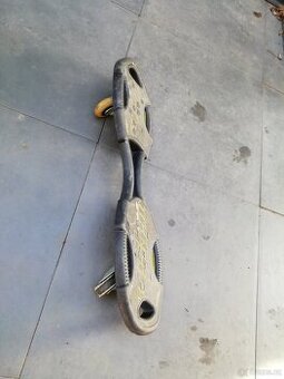 Speciální skateboard