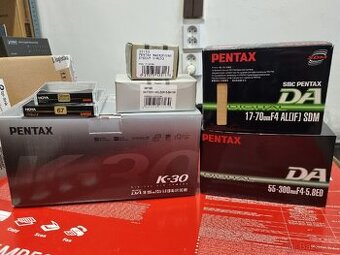 Set foto Pentax K-30, a 3 objektivu