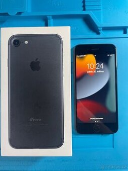 iPhone 7 Black 32GB, baterie 100% - 1