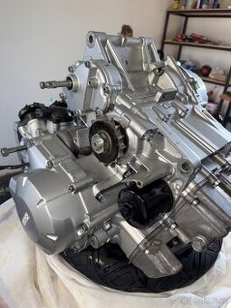 Motor FZ6N - 1