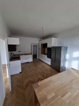Prodej bytu 4+kk, 108 m², Slezská ulice, Praha - Vinohrady