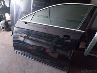 VW Passat b8 levé přední dveře