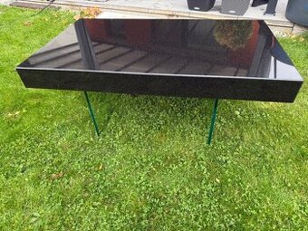 Konferenční stolek z kamene/ stav nového