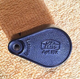 Lupa Apl.10x Carl Zeiss Germany Bakelitové pouzdro