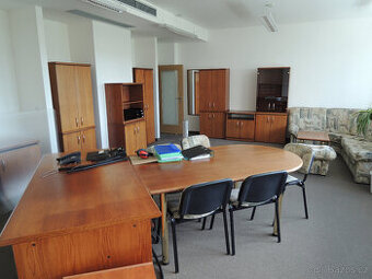 Vybavení kanceláře, kancelářský nábytek