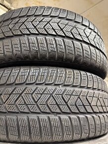 235/60 r18 zimni pirelli 2kusy