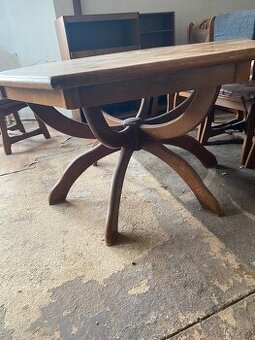 Jidelni souprava z masivu