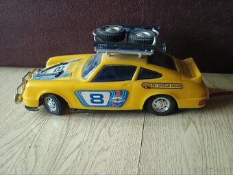 Model auta Porsche Afrika na dálkové ovládání