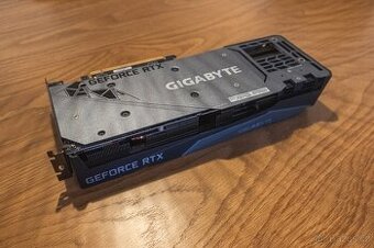 Grafická karta GIGABYTE GeForce RTX 3070 GAMING OC 8G