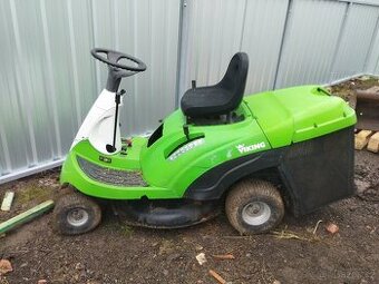 Zahradní traktůrek sekací