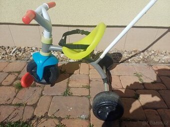 Šlapací tříkolka