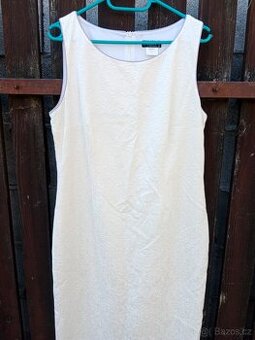 Bílé společenské šaty