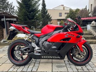 Honda CBR 1000 rr 2004