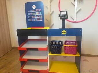 Dřevěný obchod Lidl