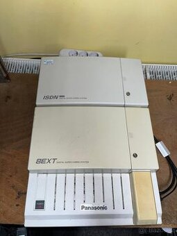 Digitální pobočková ústředna Panasonic KX-TD816CE + sada tel