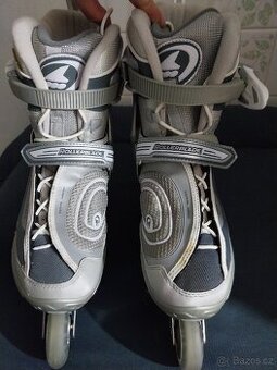 Dámské kolečkové brusle