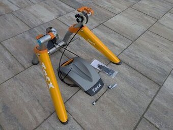 Cyklistický trenažér Tacx Satori Smart Turbo