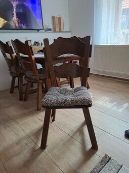 Dřevěné židle z masivu