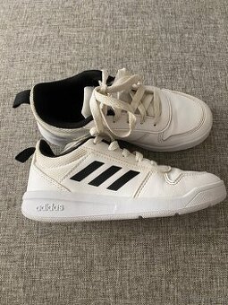 Dětské botasky zn. Adidas vel. 31