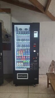 Prodej nápojového a snackového automatu – plně automatický v