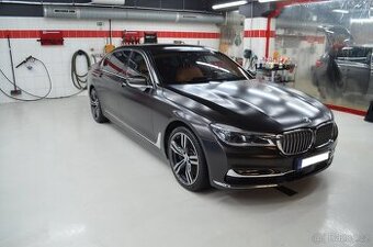 760Li xDrive, V12, TwinTurbo, 610 koní