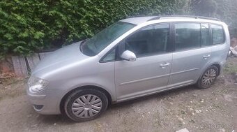 VW Touran 1.9 TDI, 77 kW, 7 mistny