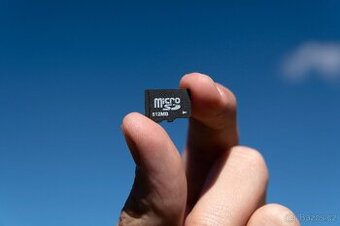 MicroSD karta 512MB