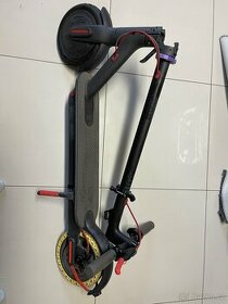 Elektrická koloběžka Xiaomi scooter M365 - 1