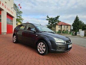 Ford Focus II 1.6TDCi Automat,GHIA VÝBAVA,Euro 4