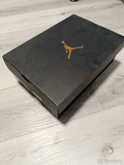Jordan 4  Nike