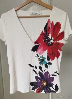Desigual tričko vel. L (42)