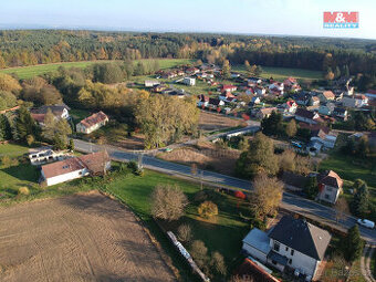 Prodej pozemku k bydlení, 1639 m², Veliny - 1
