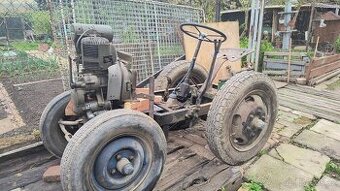 Domací malotraktor