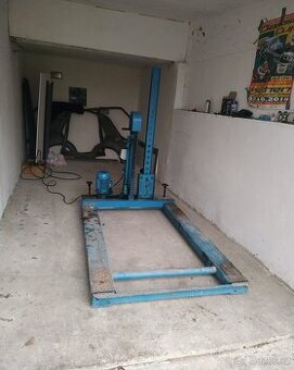 nůžkový hydraulický zvedák hever 1500kg přetěsněný nový olej