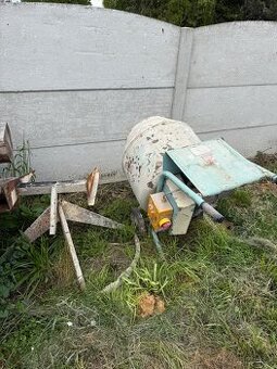 Prodam poctivou funkcni michacku na beton