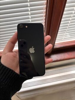 iPhone SE 2022