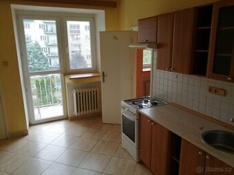 Pronájem 3+1, ulice Merhautova, Černá Pole, 80 m2, balkon, k