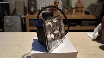 Couvací LED světlo - 1