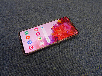 TOP Samsung Galaxy S20 FE 6,5" AMOLED 6/128GB