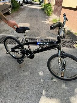 BMX kolo FELT