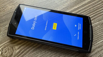 Odolný mobilní telefon Doogee S55 lite