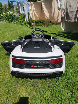 Elektrické auto Audi R8 Spyder - pro děti od 2let