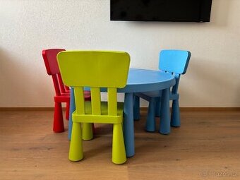 Plastovy nabytek Ikea - 1