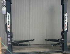 DVOUSLOUPOVÝ zvedák 3.500kg AUTOMAT-ZÁRUKA ,I NA SPLÁTKY